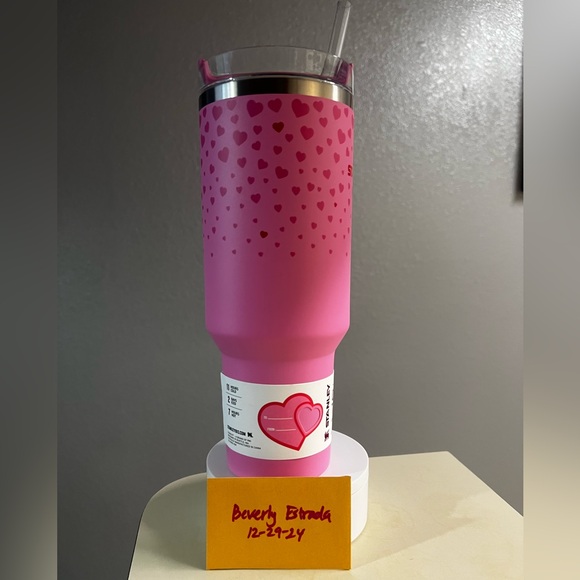 Stanley 40 oz Stainless Steel H2.0 Flowstate Quencher Tumbler Sweet Hearts - Picture 3 of 7